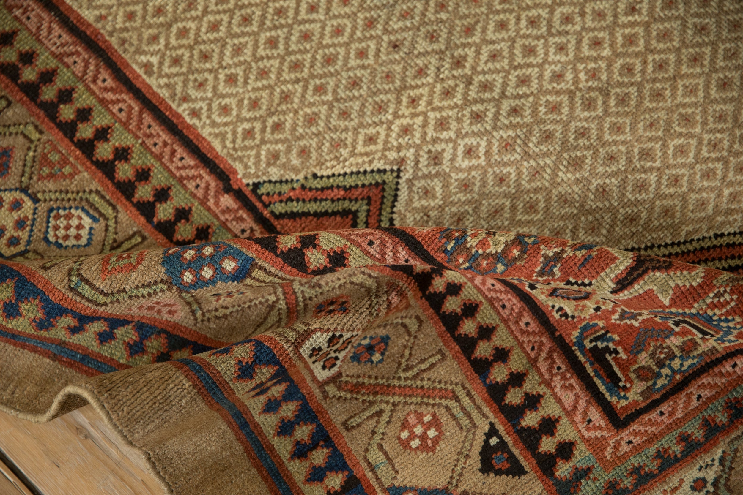 Full surface showing color and pattern flow