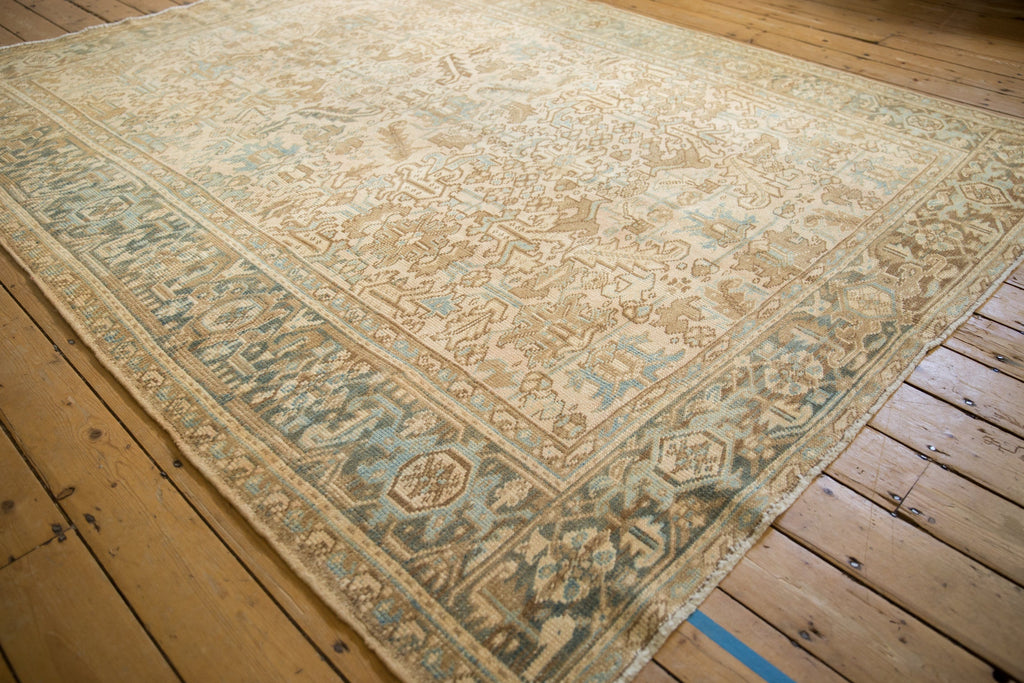 Corner and border detail