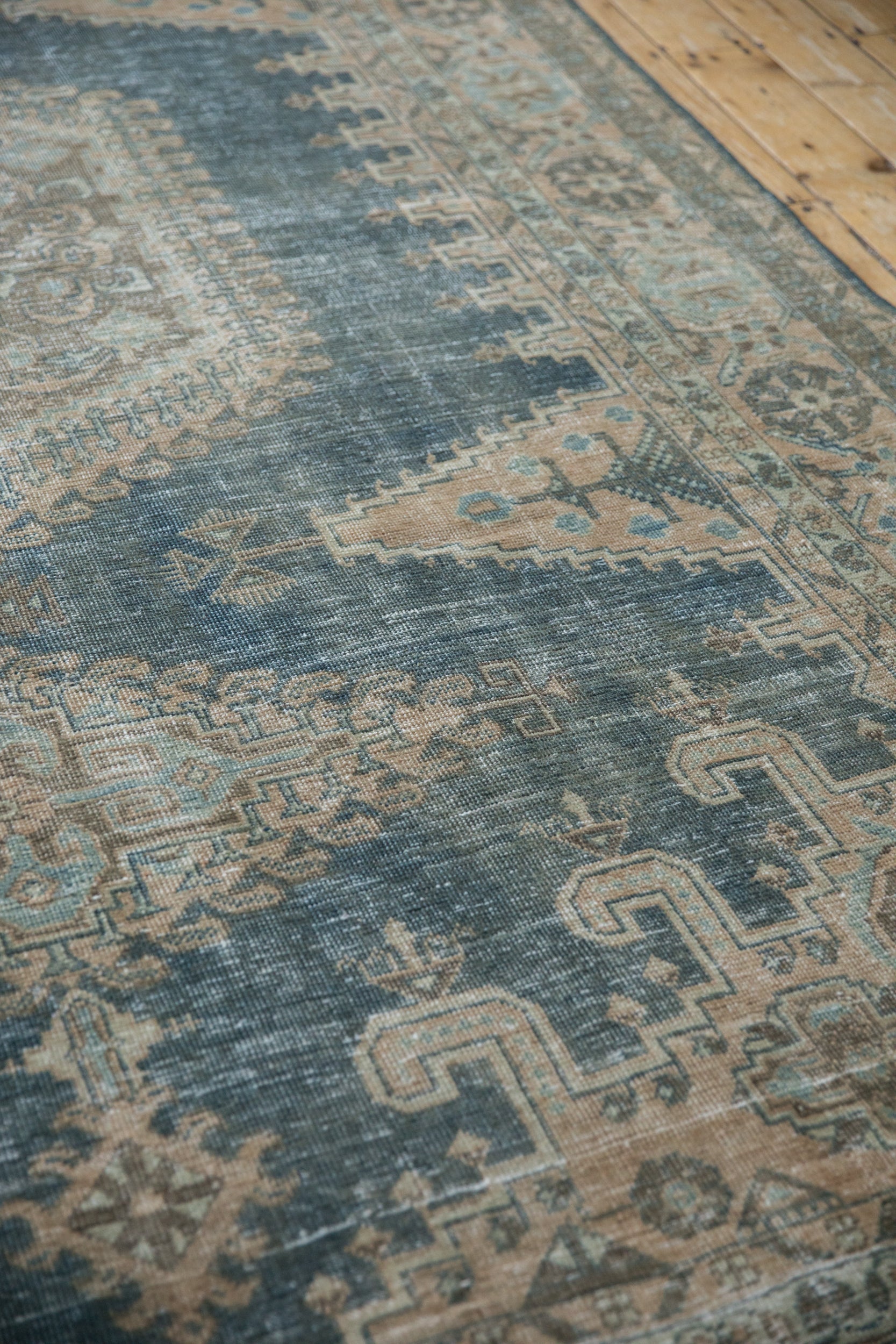 Full surface showing color and pattern flow