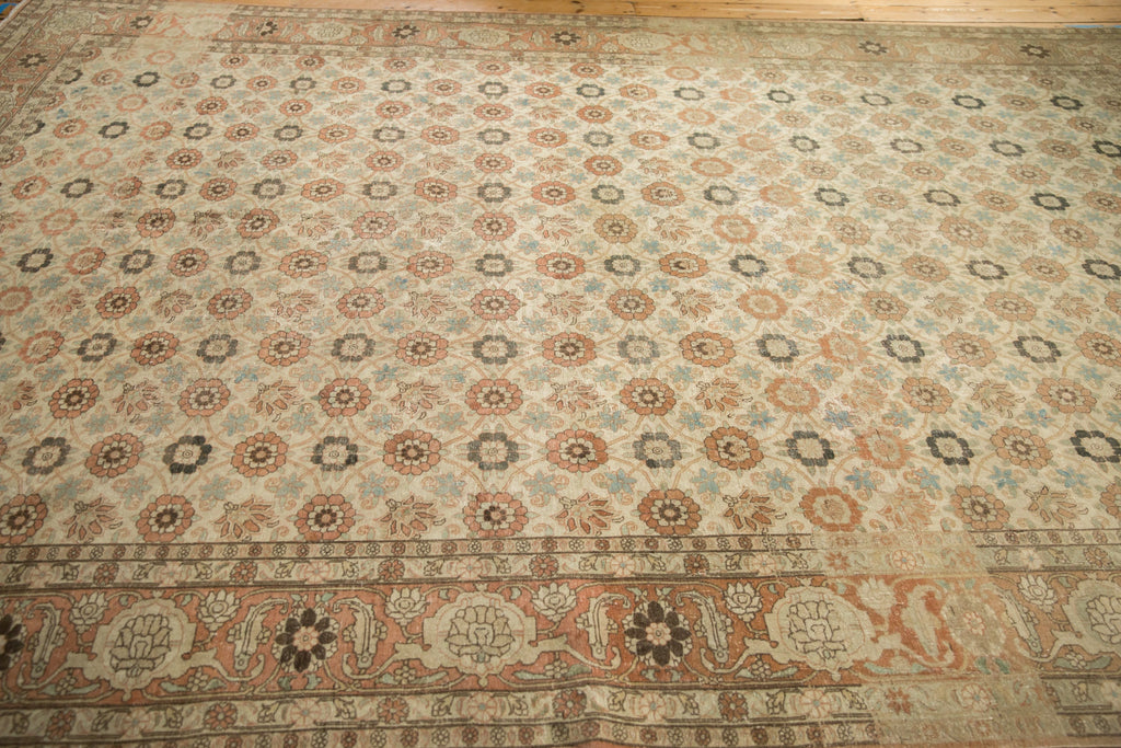 Full overhead view of Qom carpet 8.5x12.5