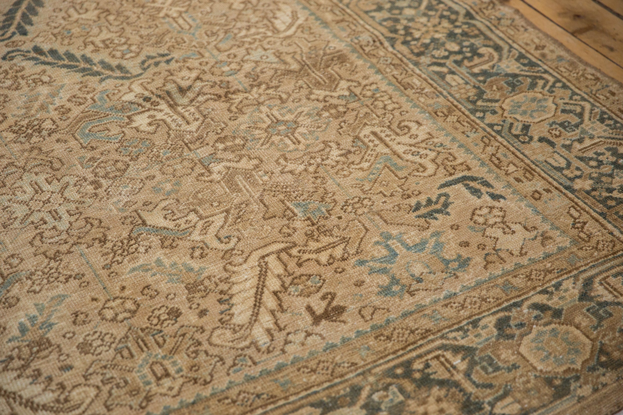 Selvage and fringe edge detail