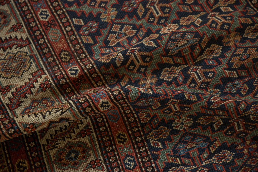 Selvage and fringe edge detail