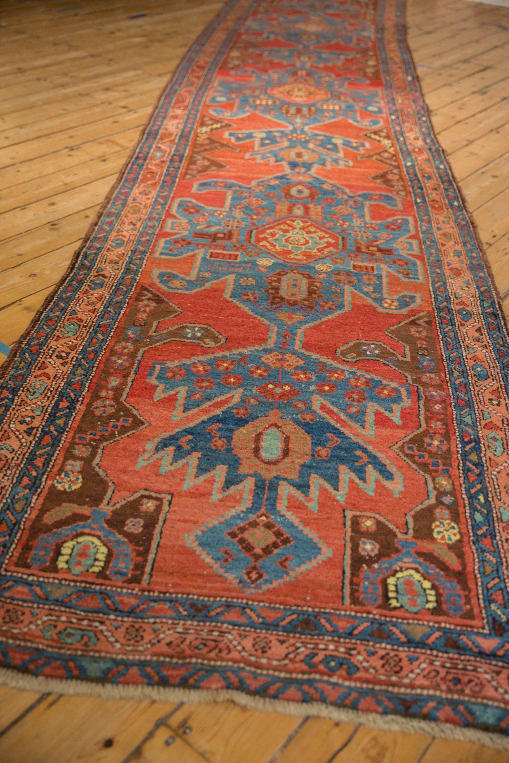 Corner and border detail