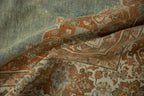 Edge and natural wear detail