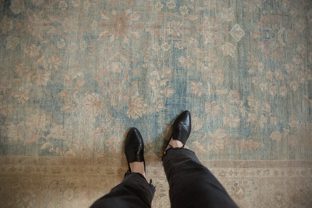 Full overhead view of Tabriz carpet 7x10