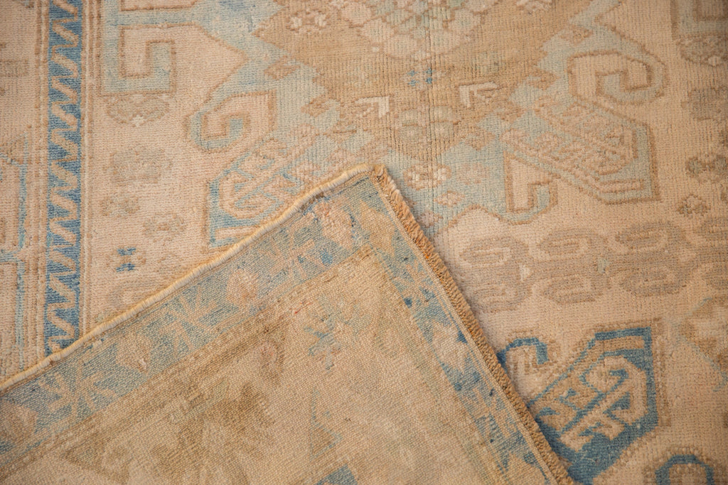 Selvage and fringe edge detail
