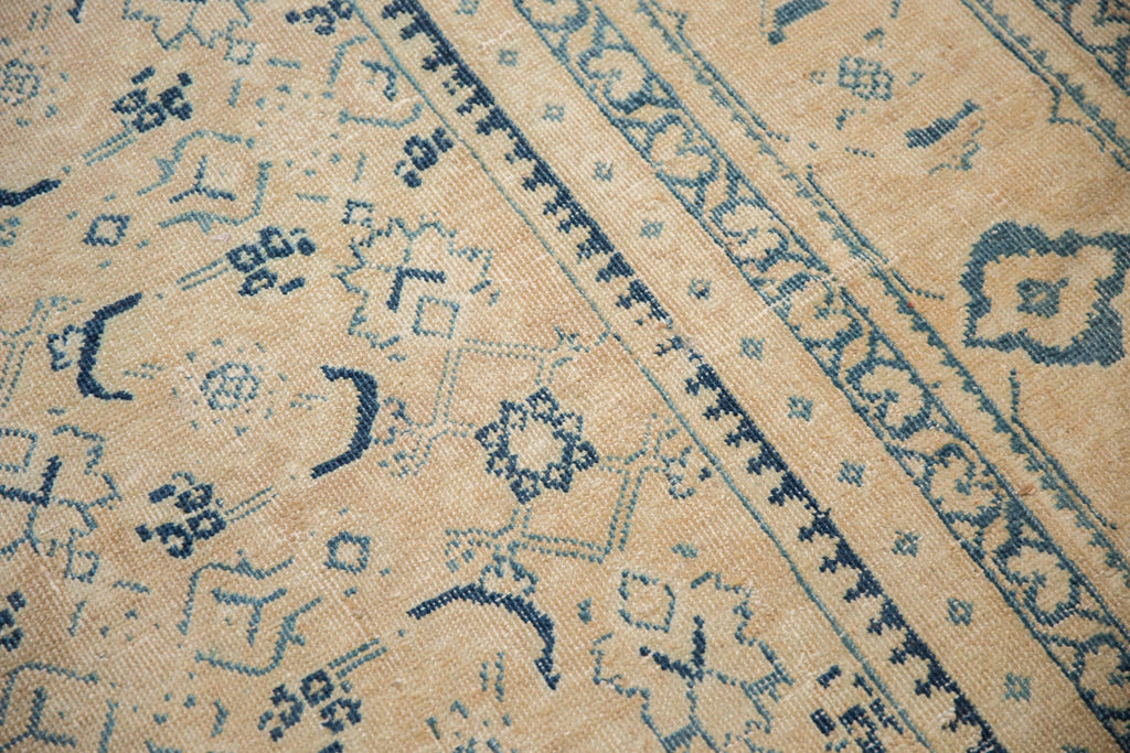 Selvage and fringe edge detail