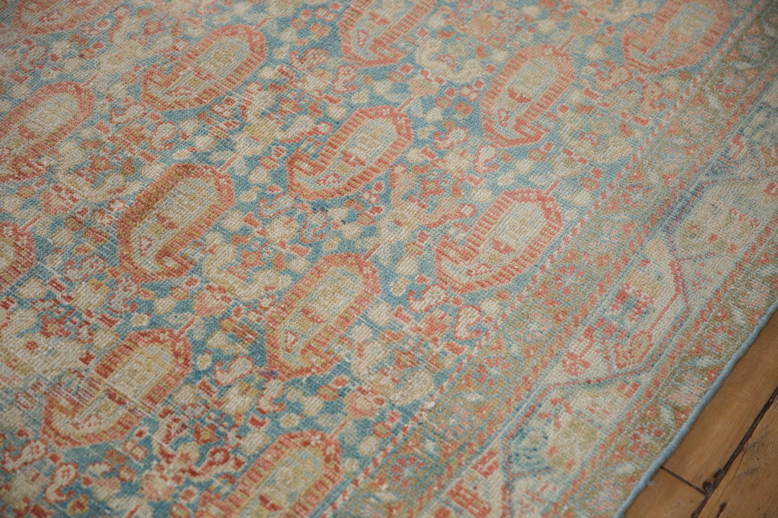 Selvage and fringe edge detail