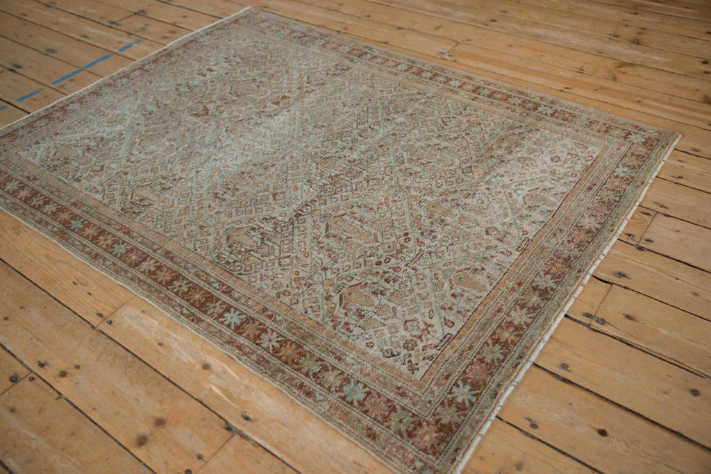Corner and border detail