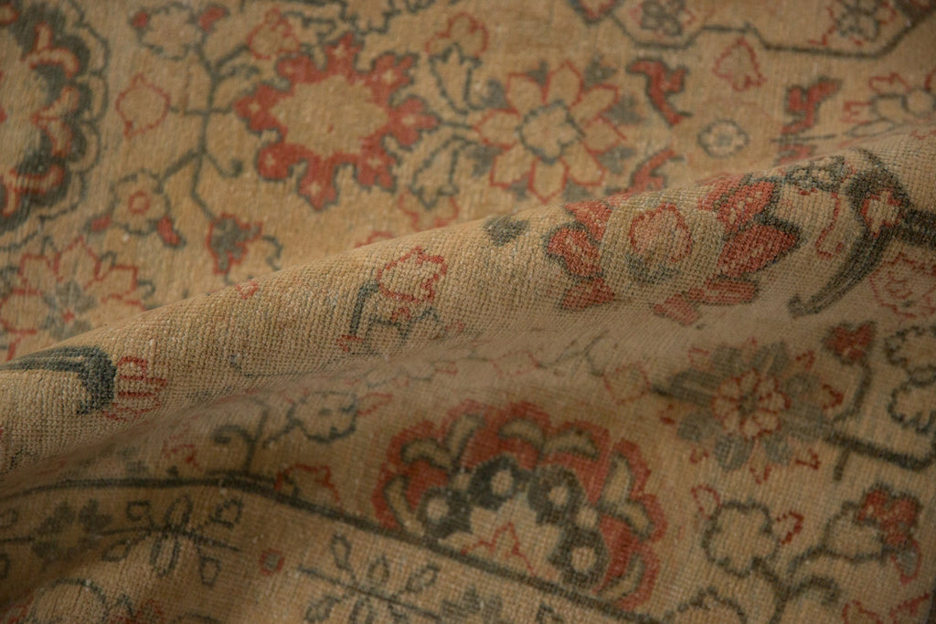 Corner and border detail