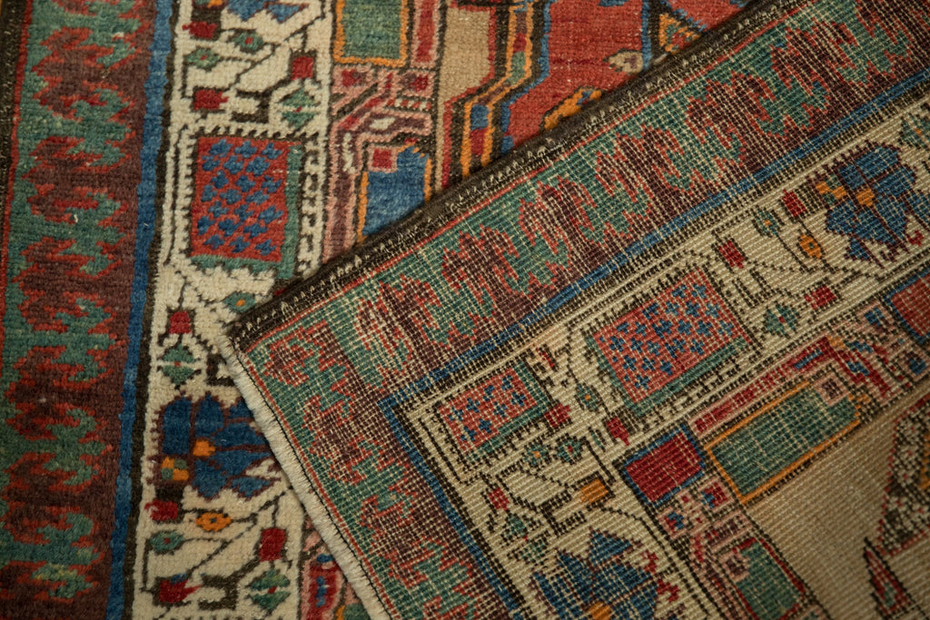 Full overhead view of Serab runner 3x15
