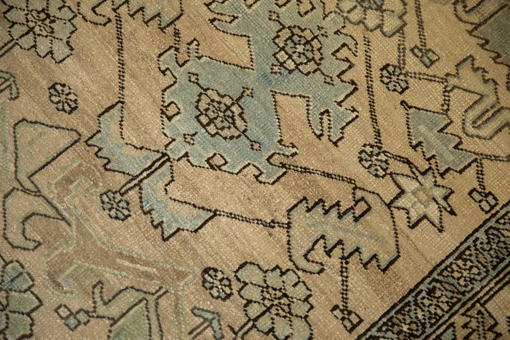 Corner and border detail