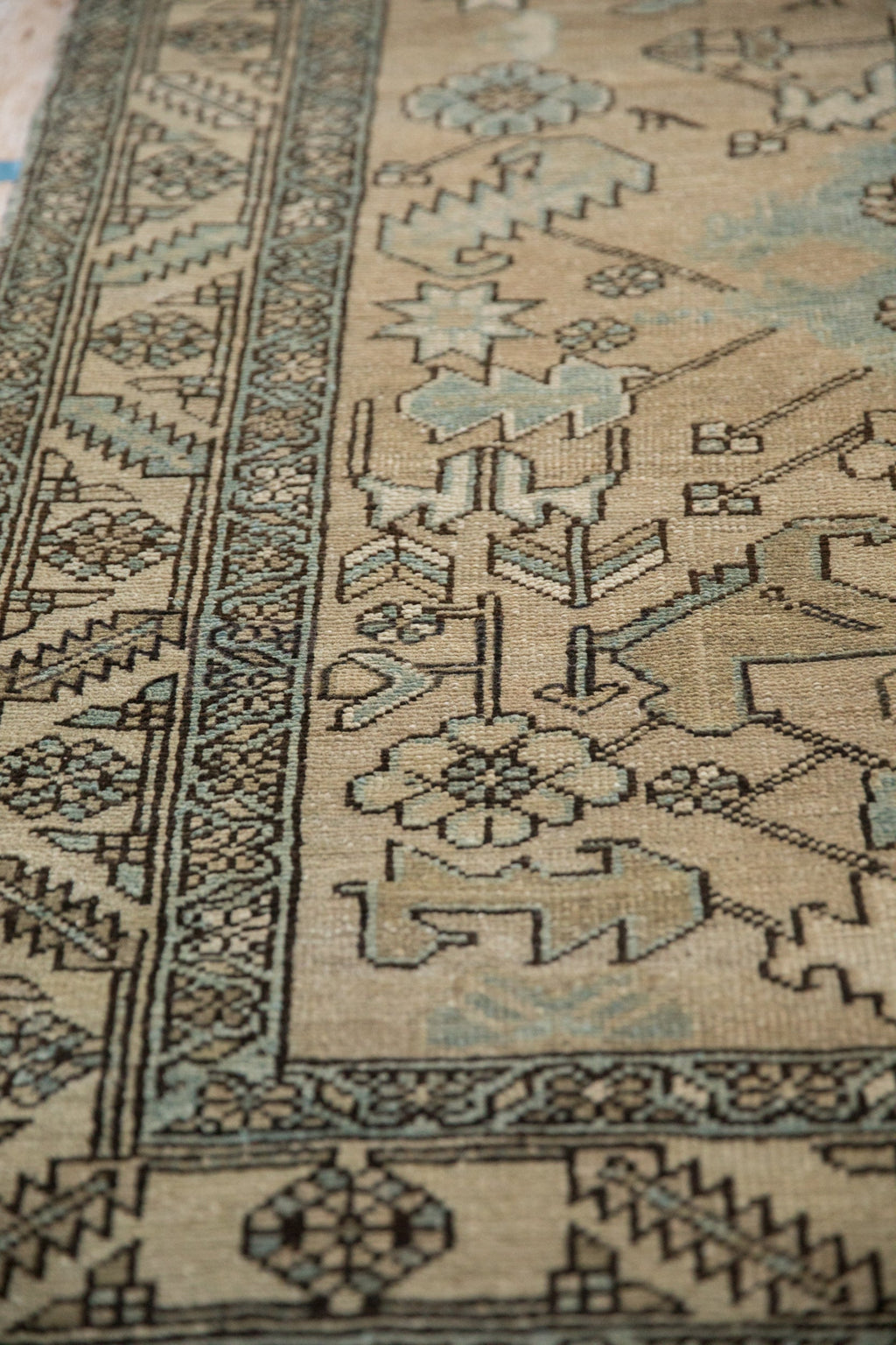 Edge and natural wear detail