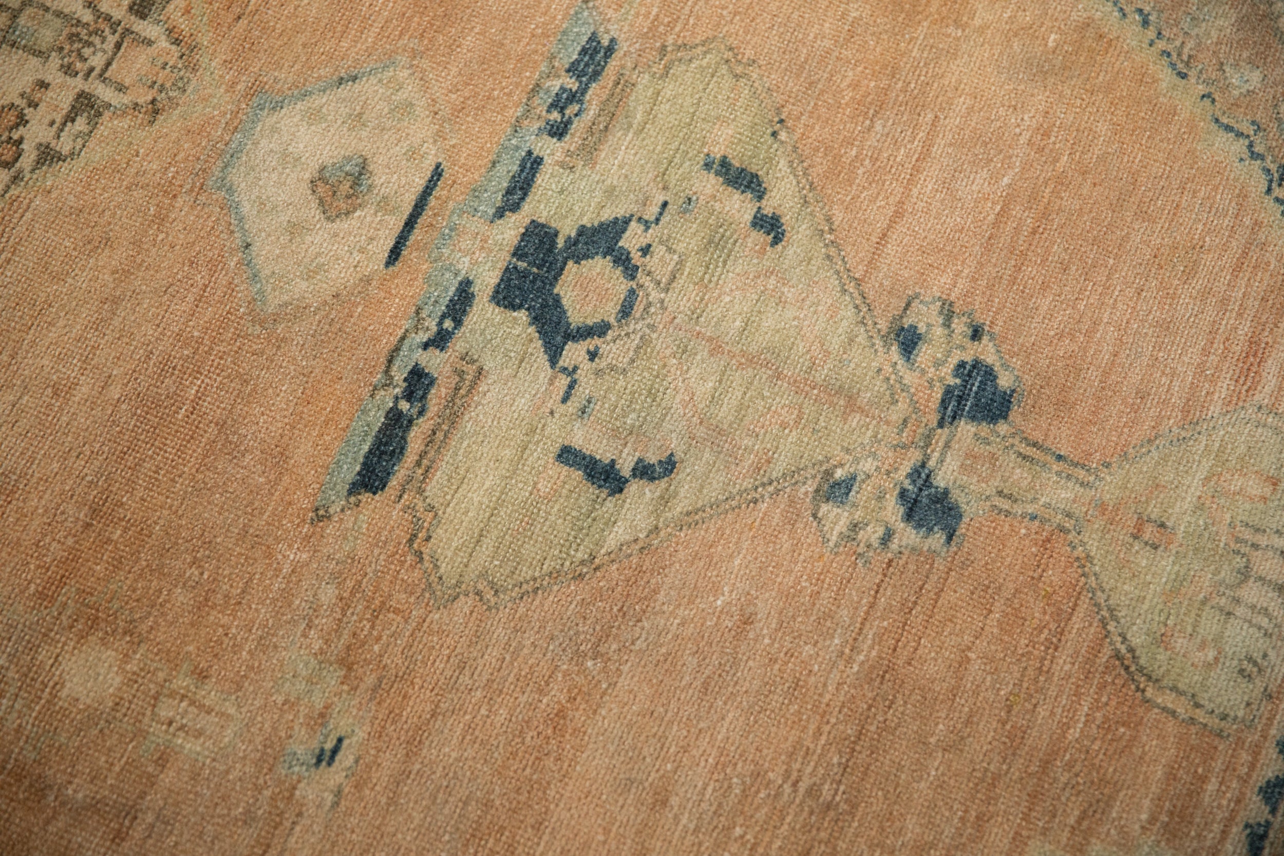 Full overhead view of Hamadan rug 4x6.5