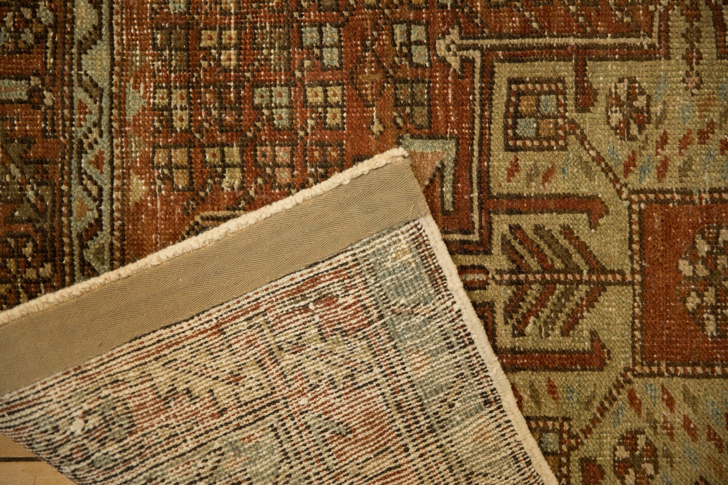 Full overhead view of Karaja runner 3x10.5