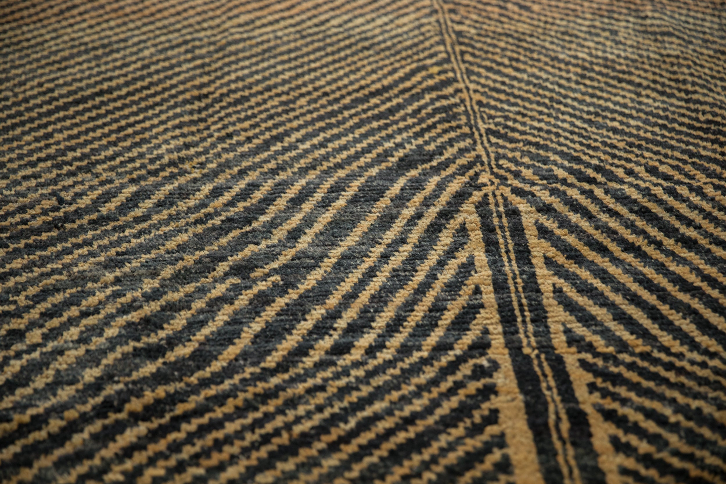 Edge and natural wear detail
