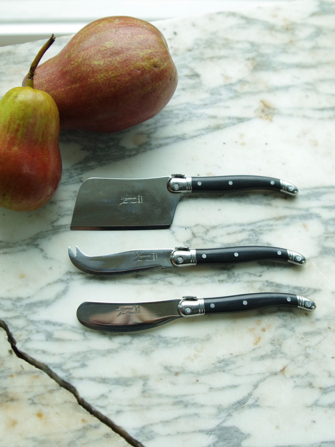 Laguiole 3 Piece Mini Cheese Utensil Set, Black in Wood Box with Acrylic Lid