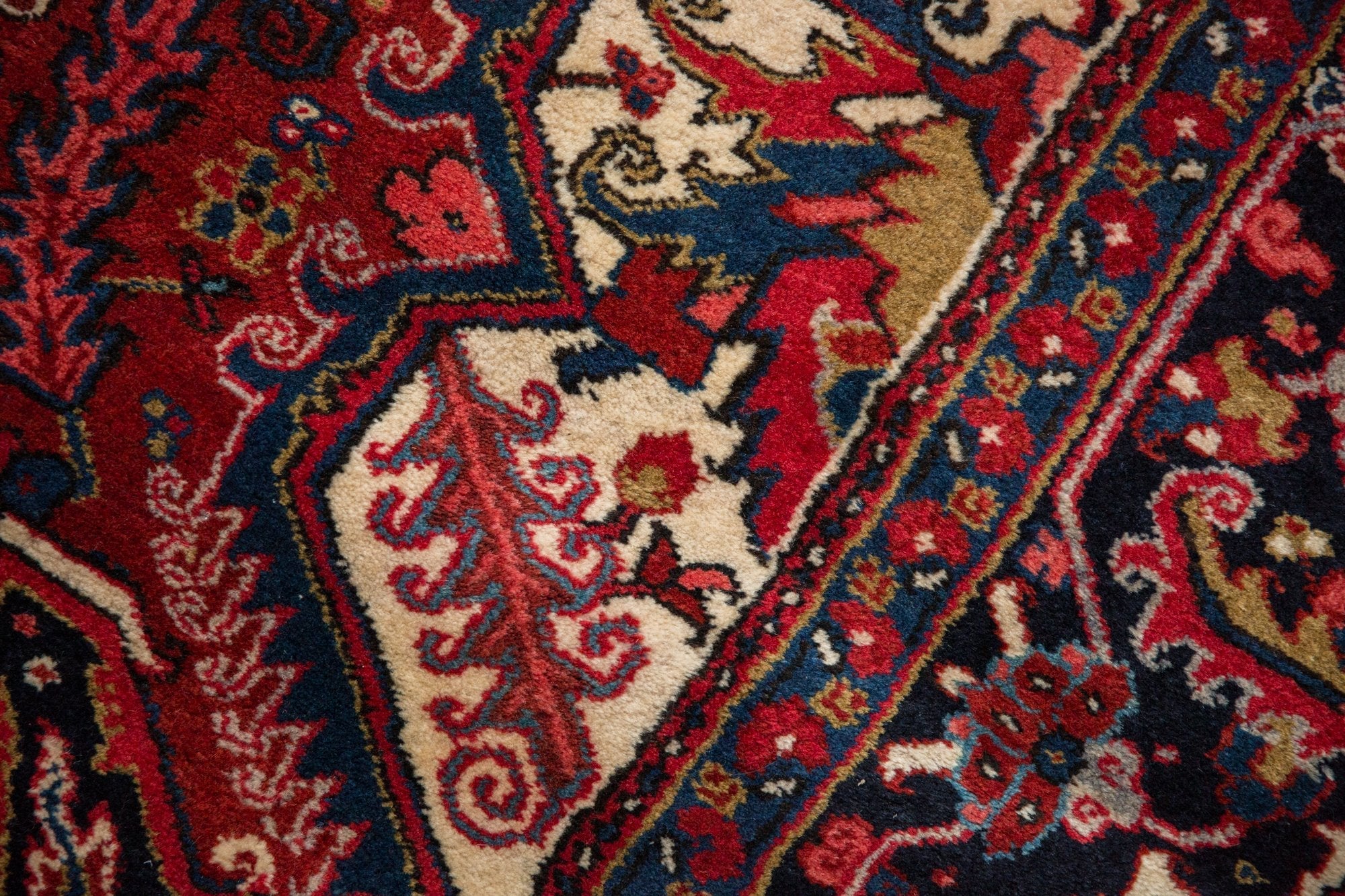 Full overhead view of Heriz carpet 10x13