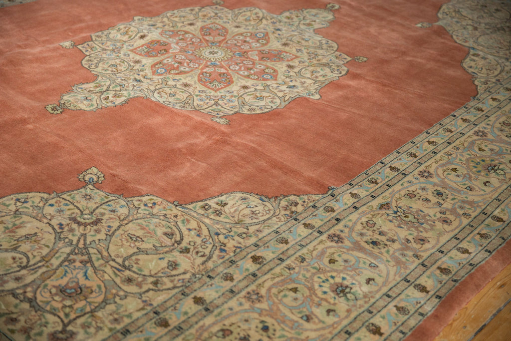 Corner and border detail