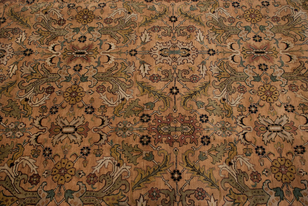 Corner and border detail