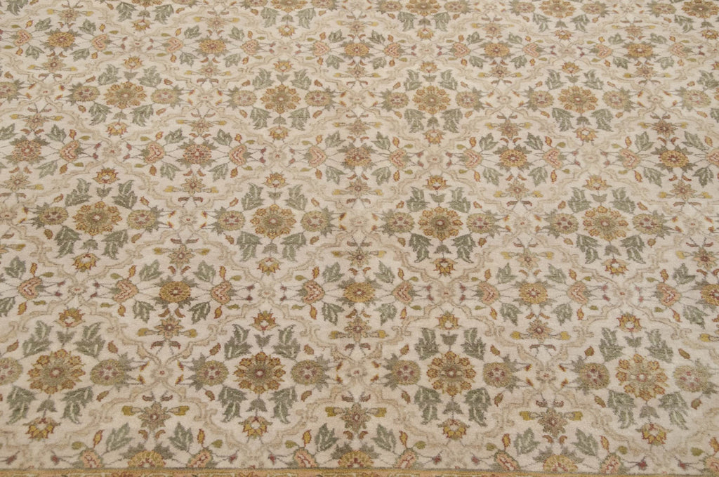 Edge and natural wear detail