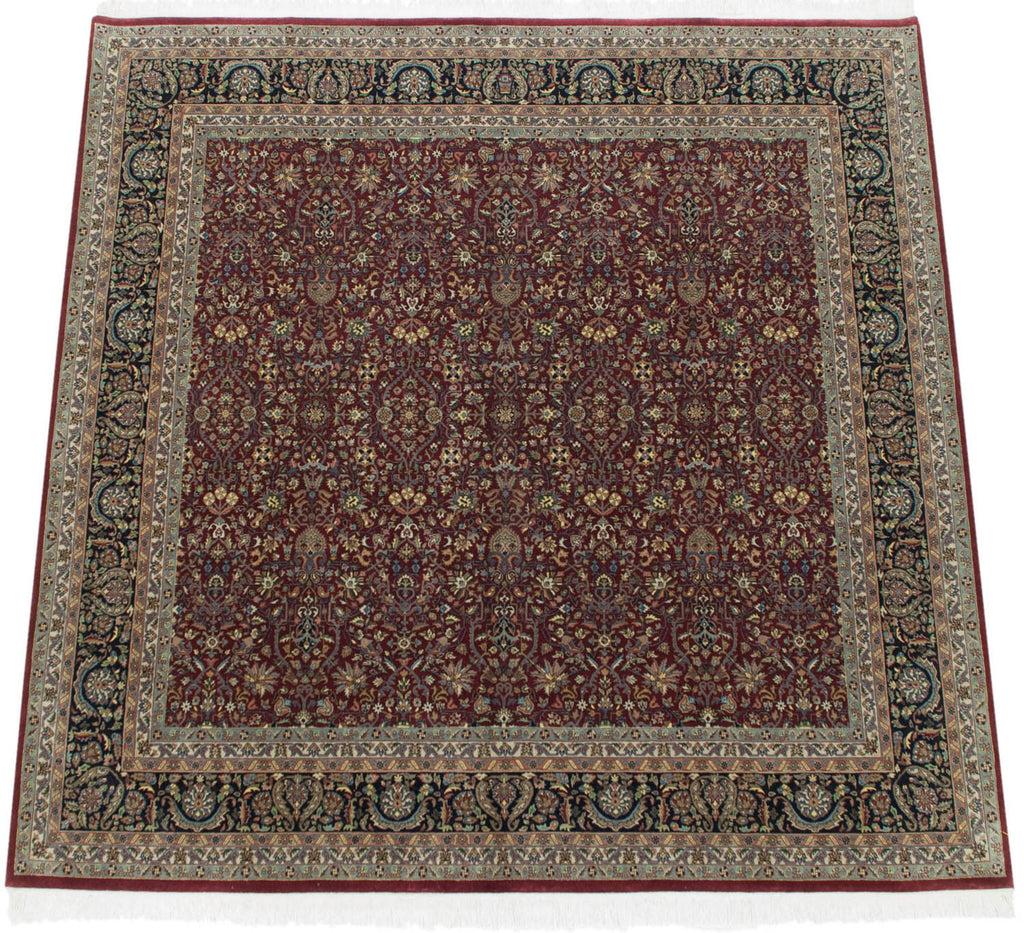 Full overhead view of Indian Tabriz carpet 10x10