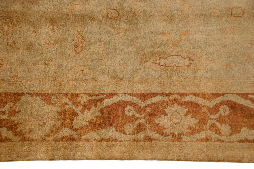 Corner and border detail