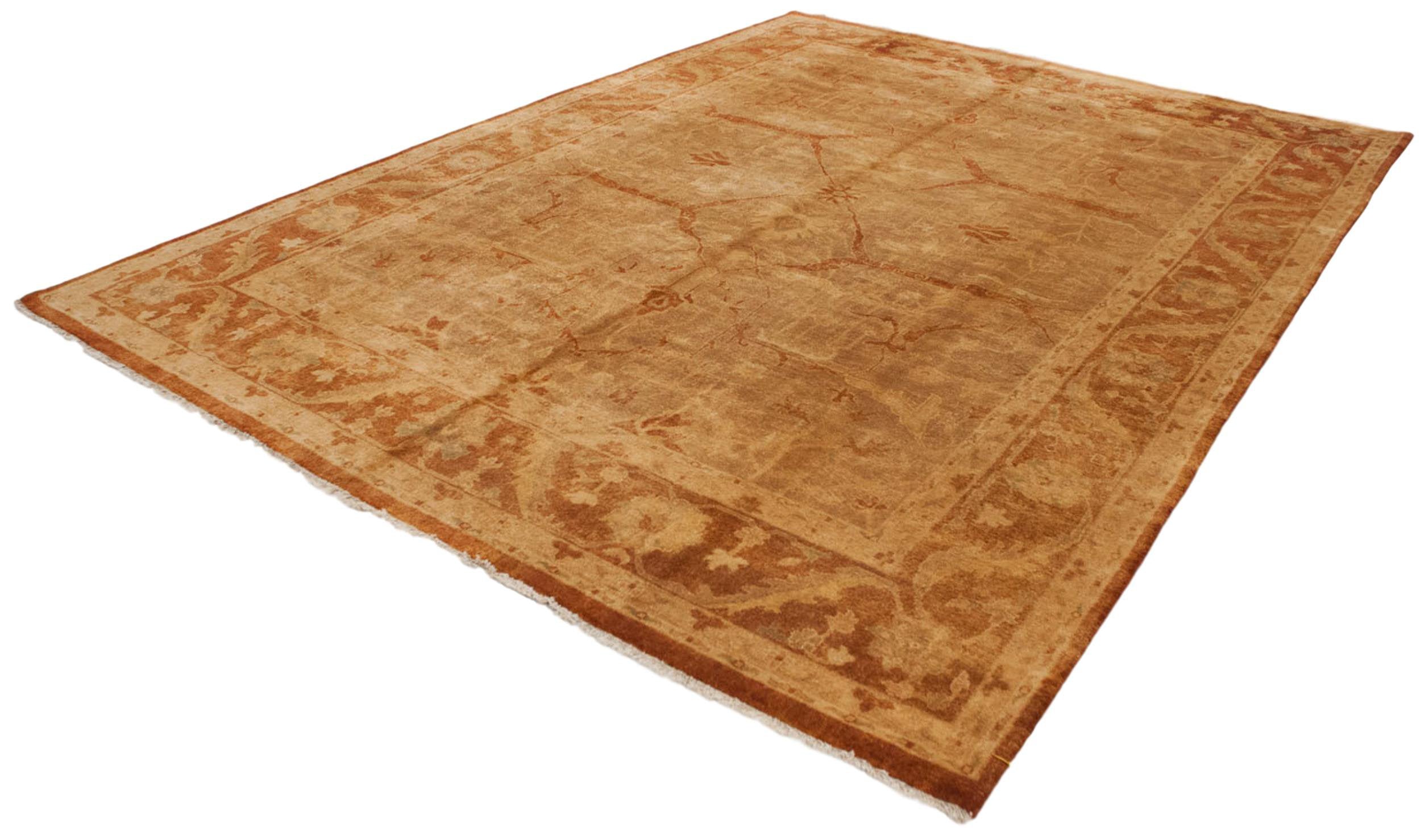 Full surface showing color and pattern flow