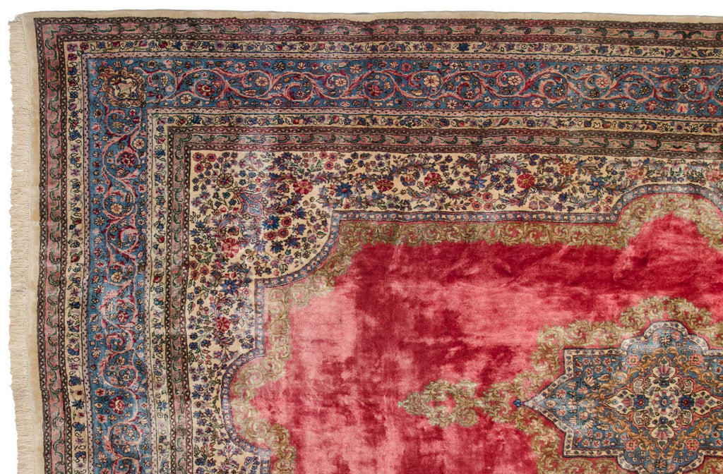 Full overhead view of Cyrus Crown® Kerman carpet 10x14.5