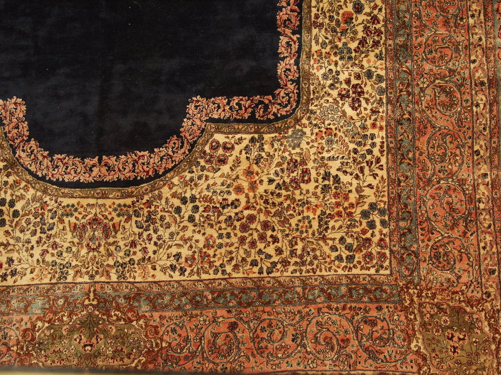 Full overhead view of Kerman carpet 11.5x21