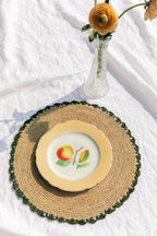 Aura Green edge placemat, Woven raffia tabletop