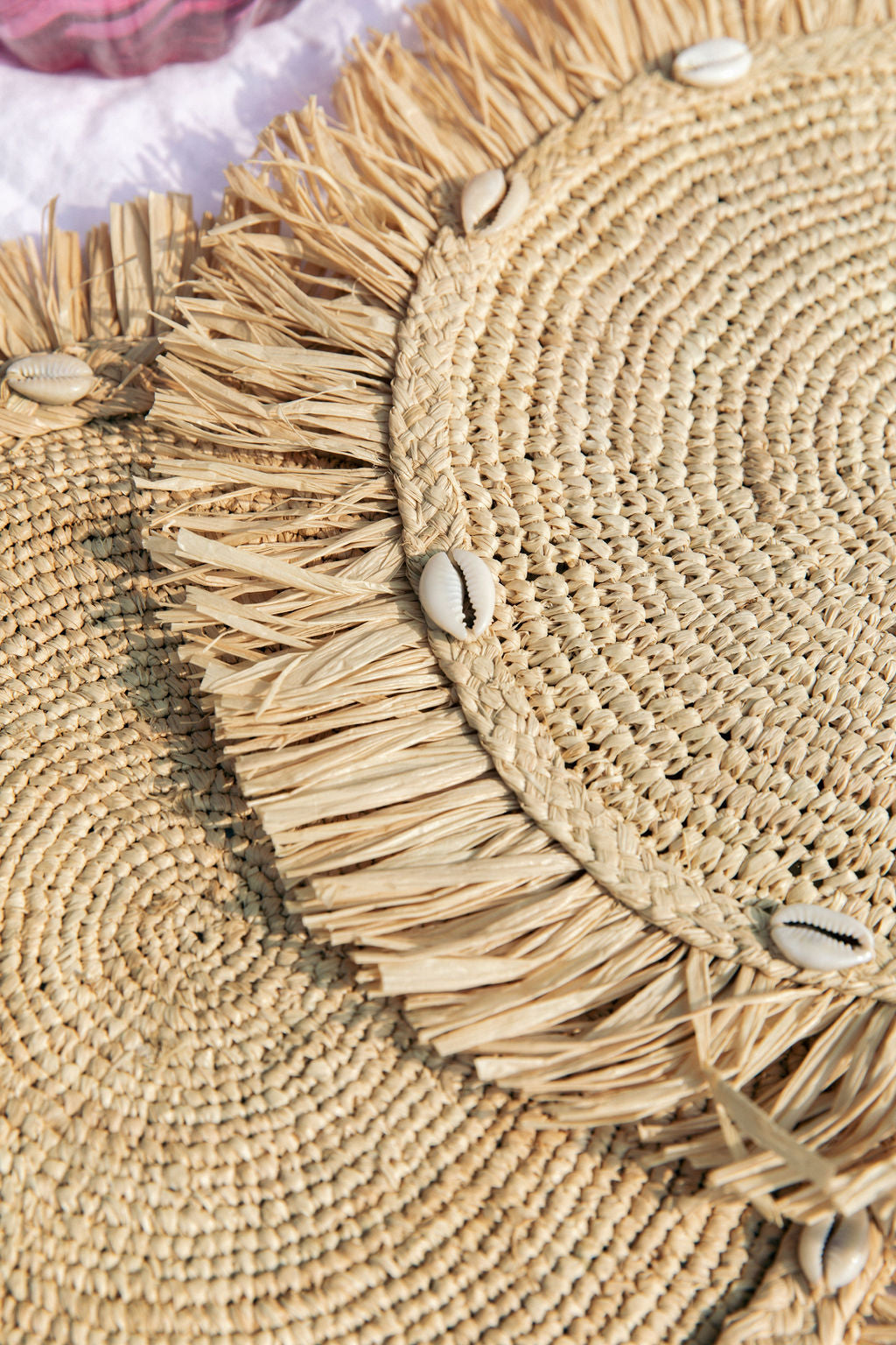 Round Raffia Placemat with Fringe Edge
